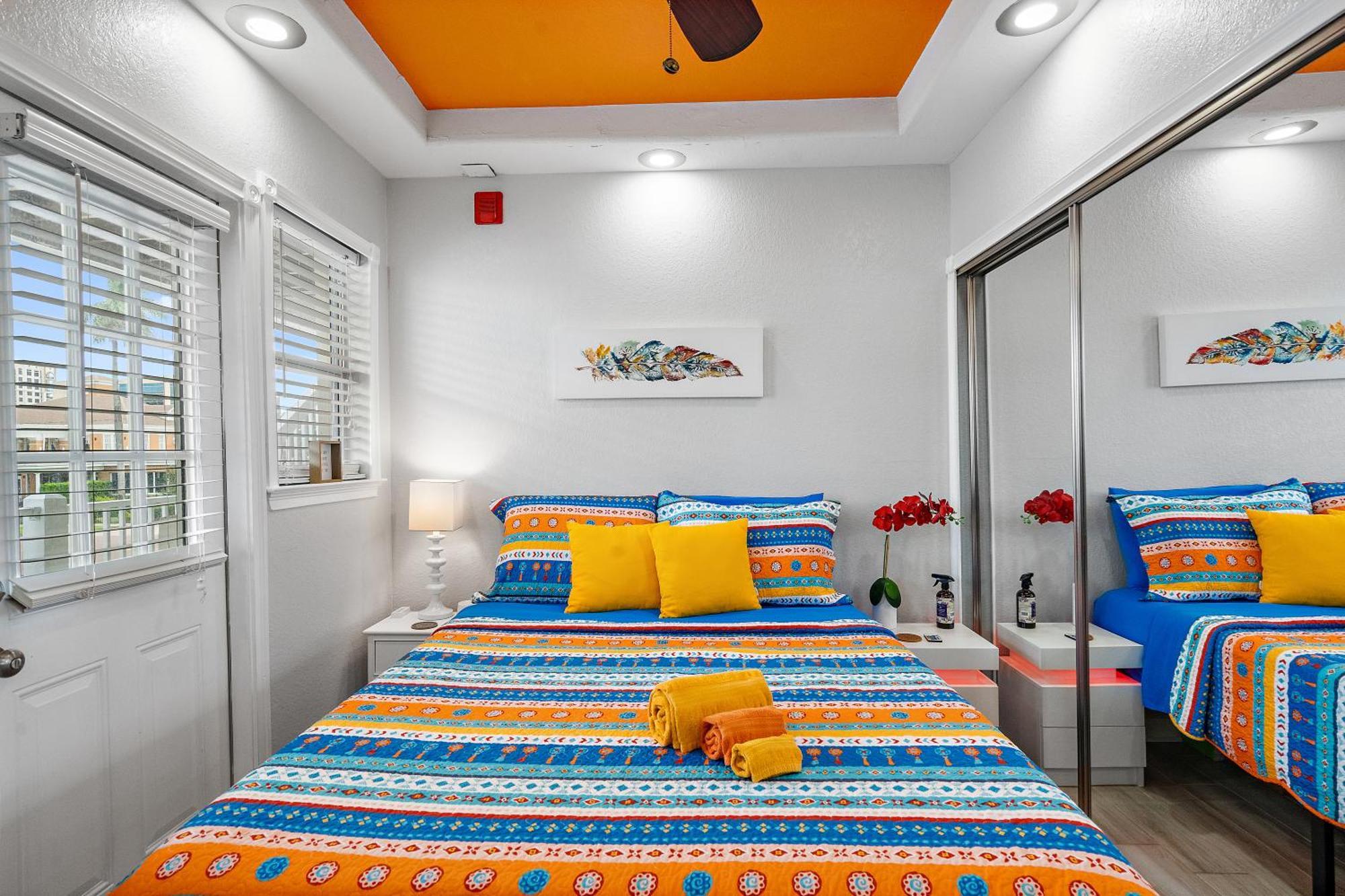 Itz A Vibe - 1 Bedroom Studio In The Heart Of Dtsp سانت بطرسبرج المظهر الخارجي الصورة