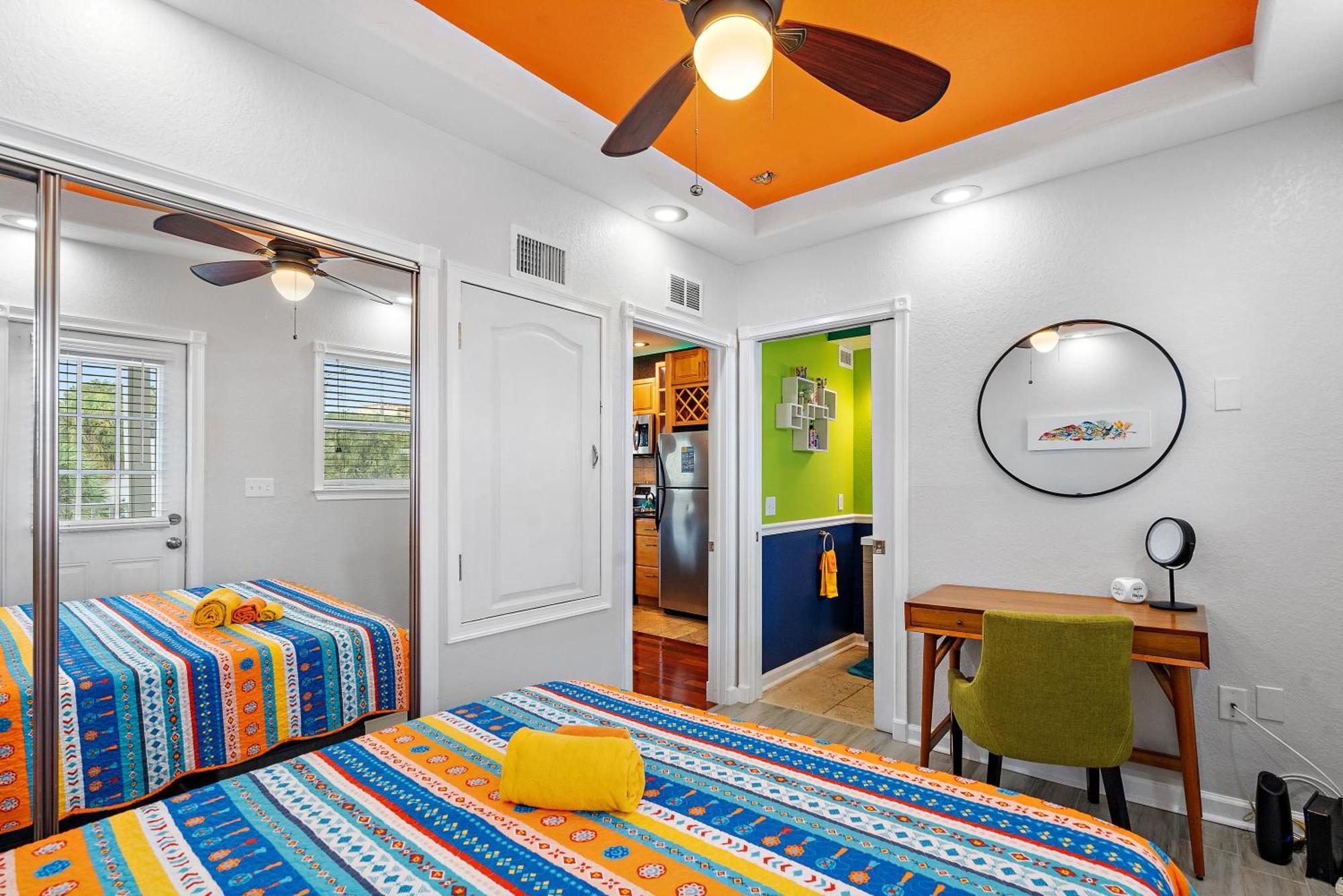 Itz A Vibe - 1 Bedroom Studio In The Heart Of Dtsp سانت بطرسبرج المظهر الخارجي الصورة